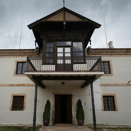 Casa Rural Palacio Conde De Aldana Con Piscina Entre Encinares Y Dehesas Terradillos 외부 사진