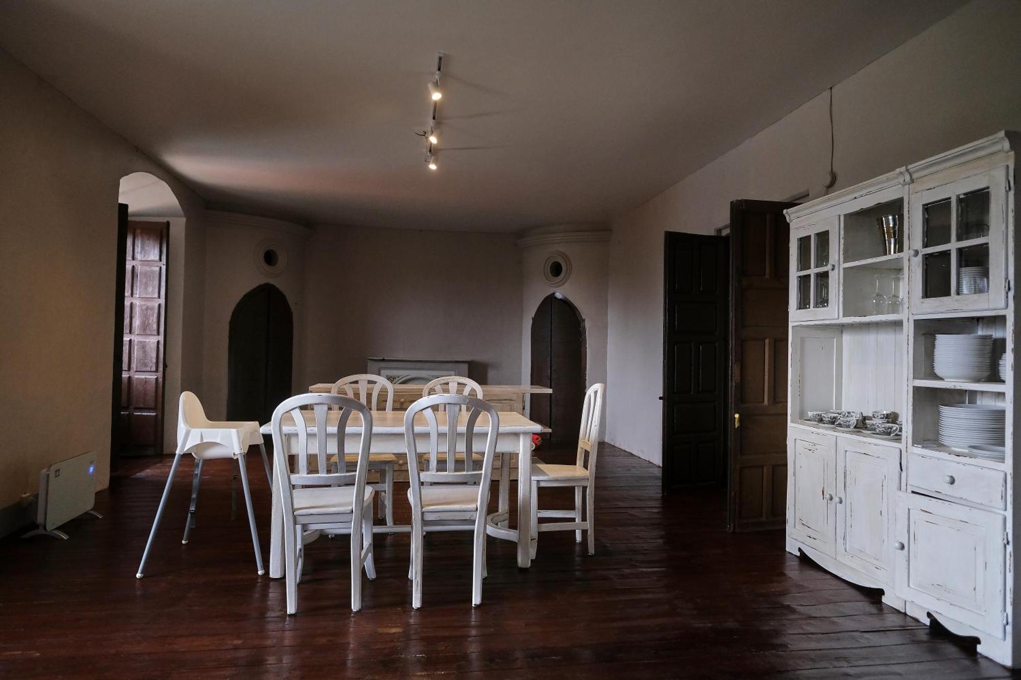 Casa Rural Palacio Conde De Aldana Con Piscina Entre Encinares Y Dehesas Terradillos 외부 사진