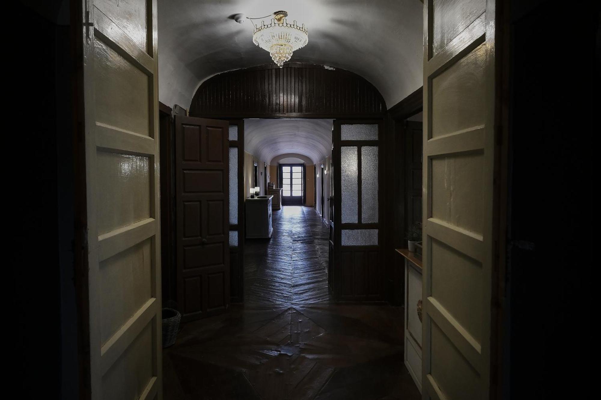 Casa Rural Palacio Conde De Aldana Con Piscina Entre Encinares Y Dehesas Terradillos 외부 사진