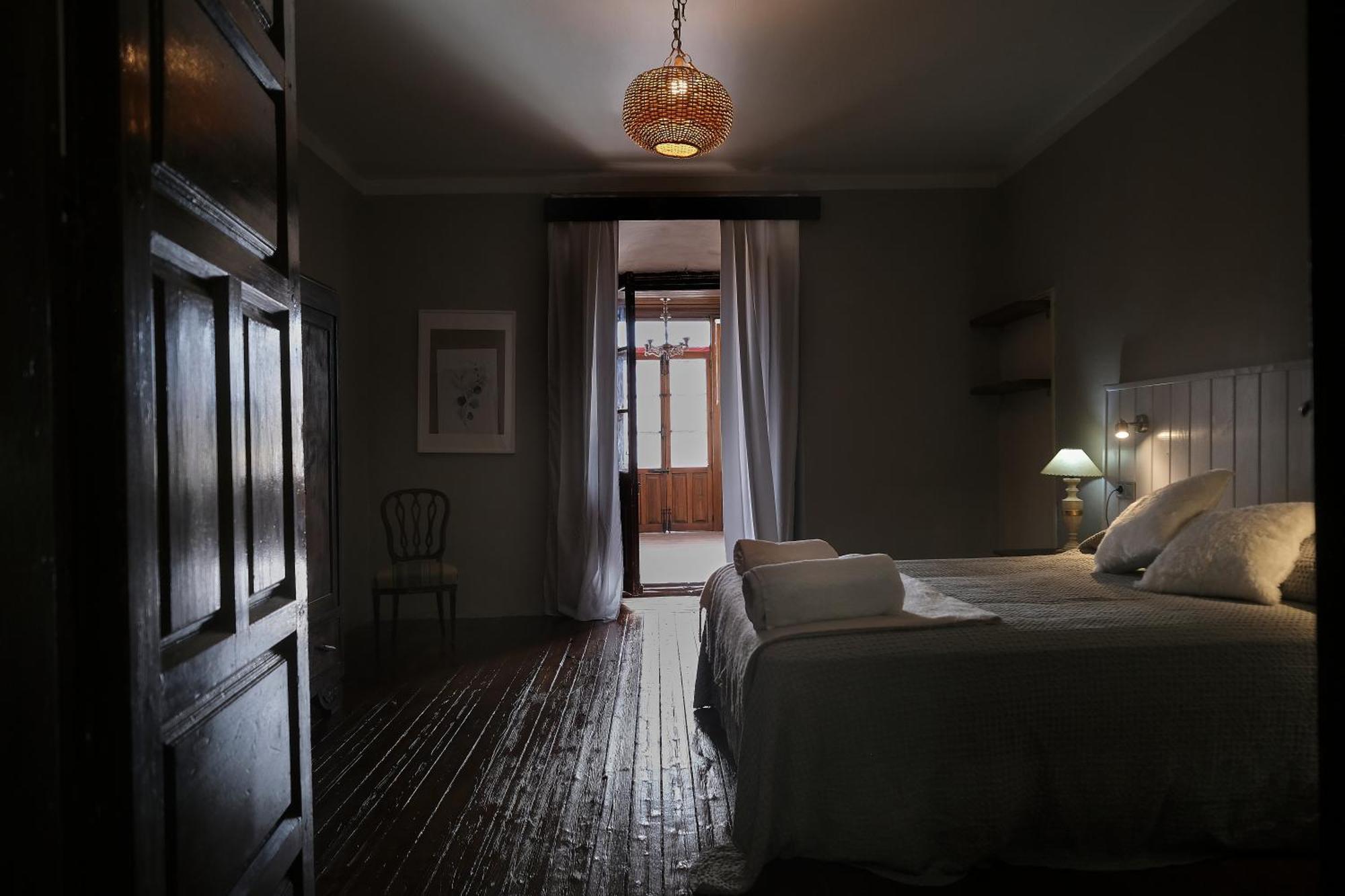 Casa Rural Palacio Conde De Aldana Con Piscina Entre Encinares Y Dehesas Terradillos 외부 사진
