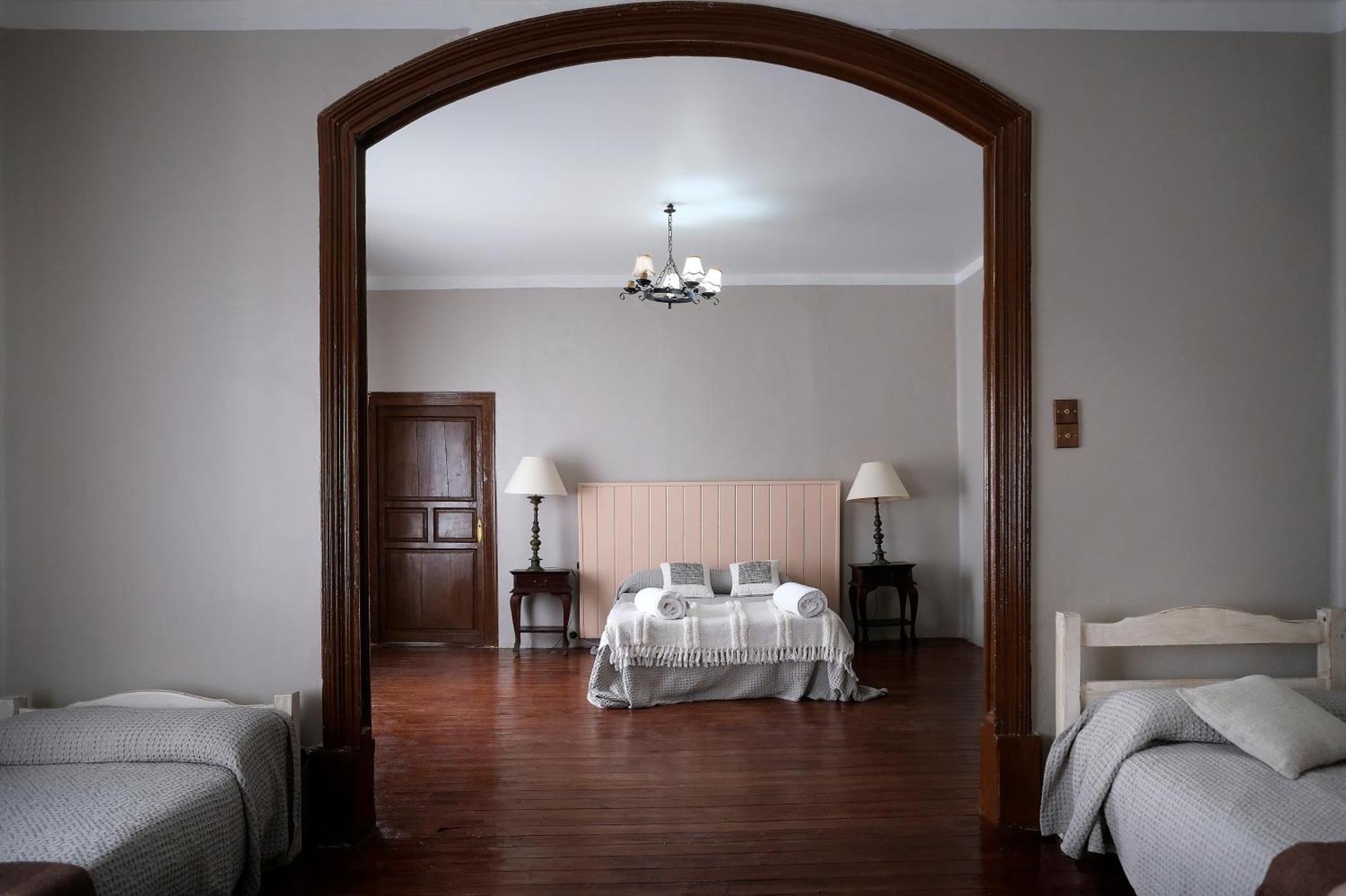 Casa Rural Palacio Conde De Aldana Con Piscina Entre Encinares Y Dehesas Terradillos 외부 사진