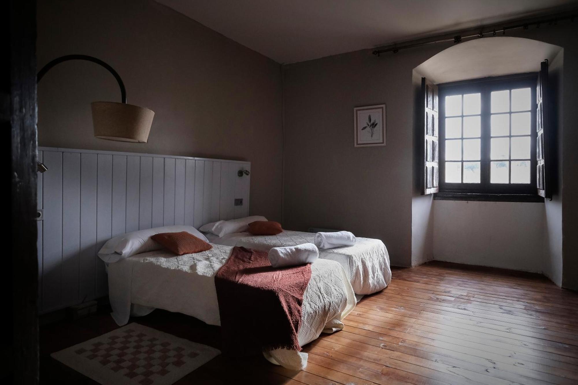 Casa Rural Palacio Conde De Aldana Con Piscina Entre Encinares Y Dehesas Terradillos 외부 사진