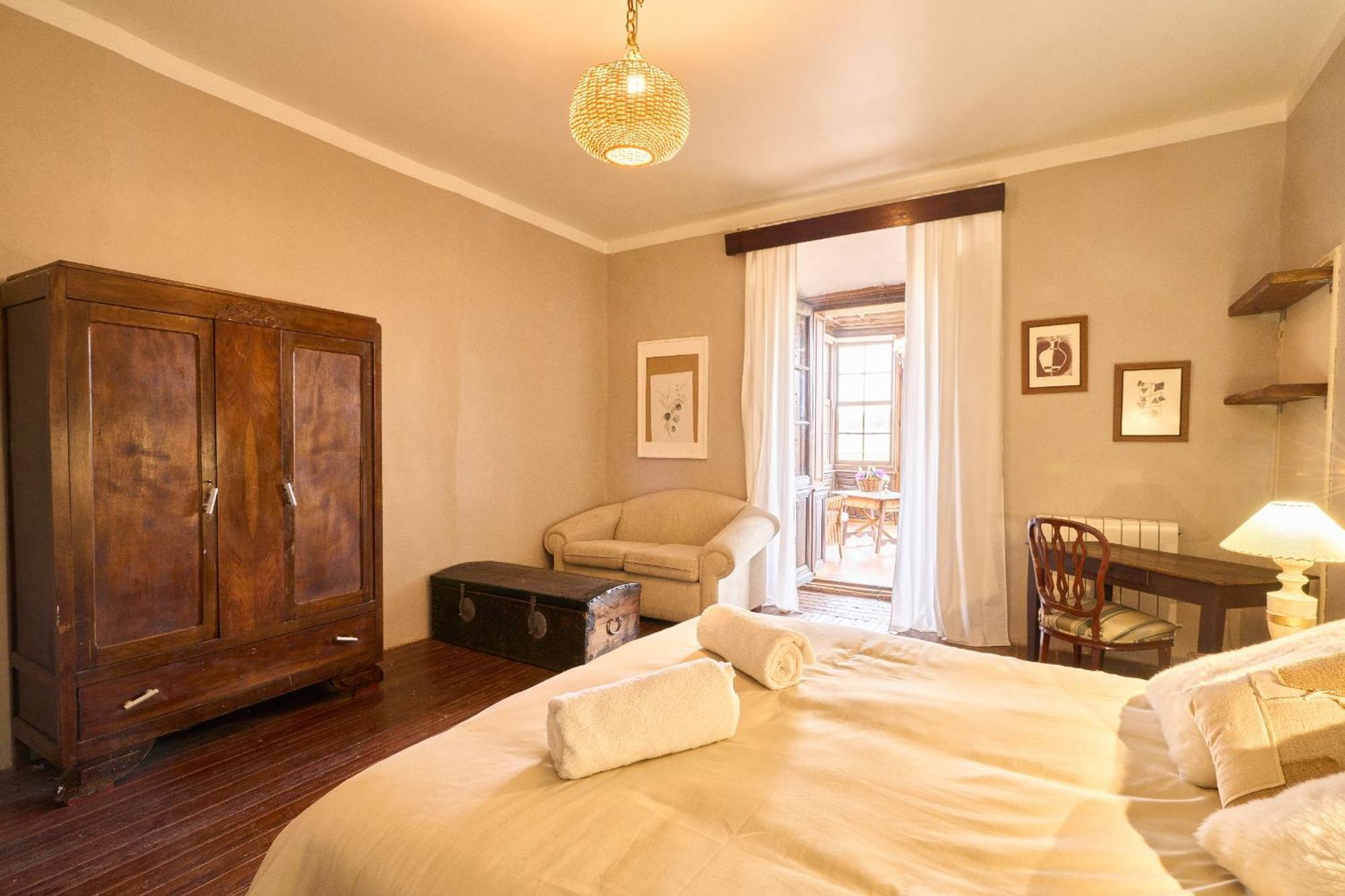Casa Rural Palacio Conde De Aldana Con Piscina Entre Encinares Y Dehesas Terradillos 외부 사진