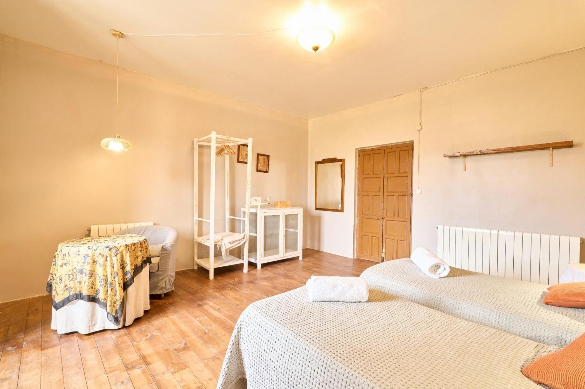 Casa Rural Palacio Conde De Aldana Con Piscina Entre Encinares Y Dehesas Terradillos 외부 사진